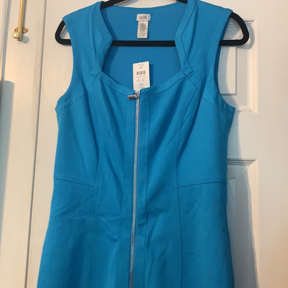 Gorgeous sexy one of a kind front zipper dress - Picture 3 of 7